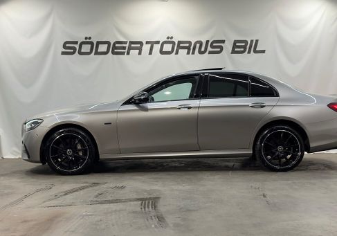 Mercedes-Benz E 300, 2023 3