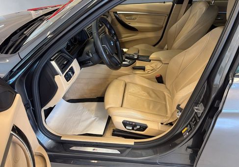 BMW 330, 2018