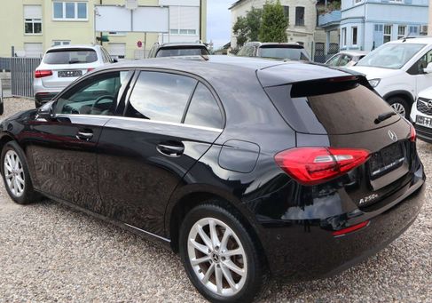 Mercedes-Benz A 250, 2022