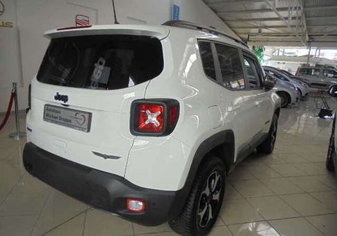 Jeep Renegade, 2022 3