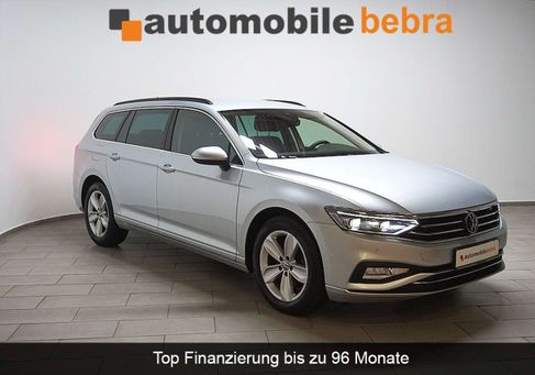 Volkswagen Passat, 2023