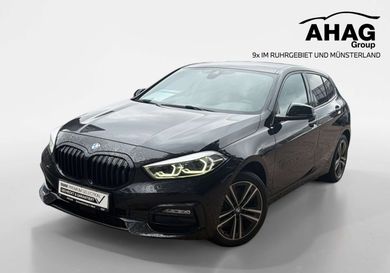 BMW 118, 2022