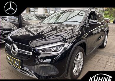 Mercedes-Benz GLA 180, 2022