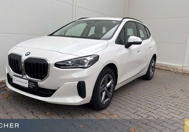 BMW 220, 2025