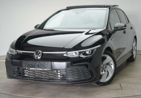Volkswagen Golf, 2023