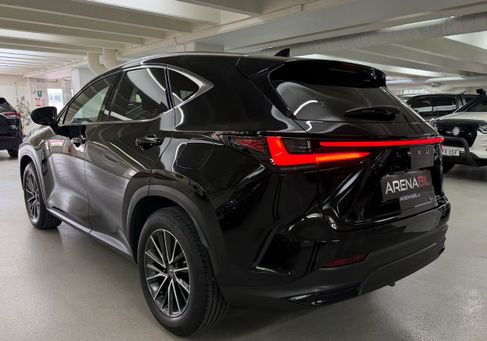 Lexus NX, 2023