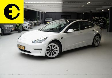 Tesla Model 3, 2021