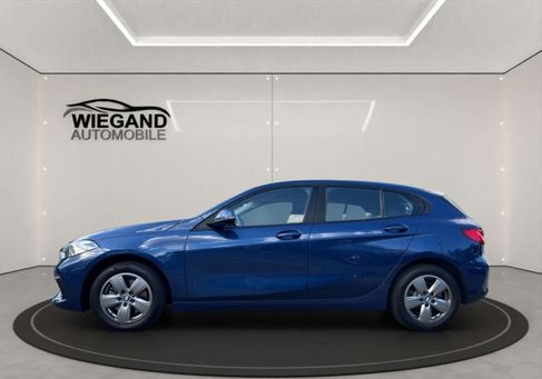 BMW 118, 2021