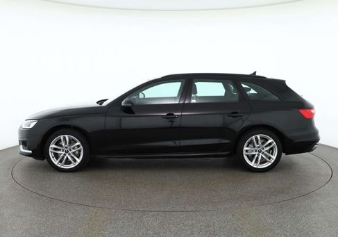 Audi A4, 2022