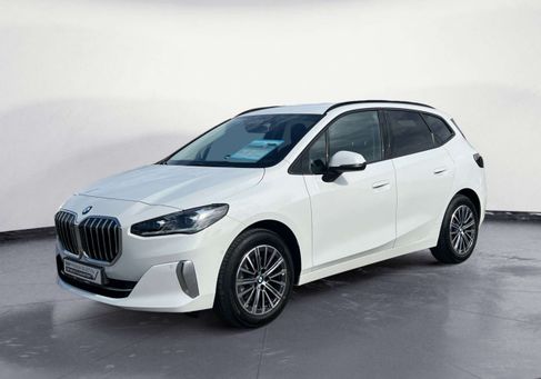 BMW 220, 2025