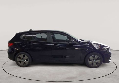 BMW 118, 2022 3