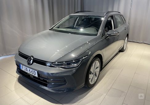 Volkswagen Golf, 2024