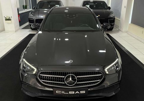 Mercedes-Benz E 220, 2023