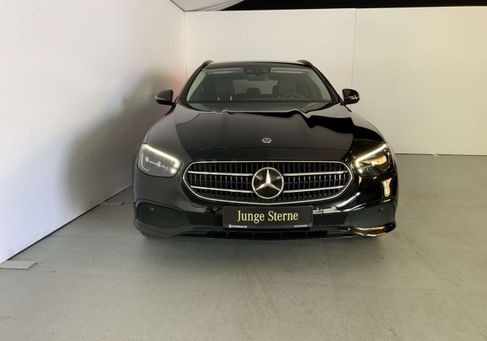 Mercedes-Benz E 300, 2022