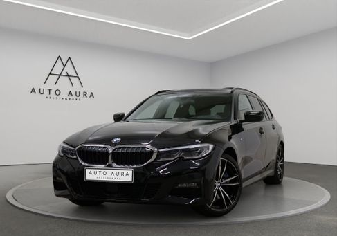 BMW 330, 2021