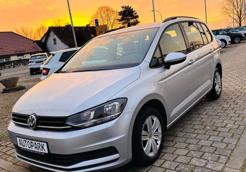 Volkswagen Touran, 2018 3