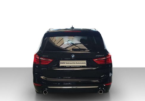 BMW 220, 2022 3