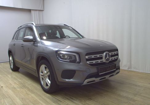 Mercedes-Benz GLB 180, 2020