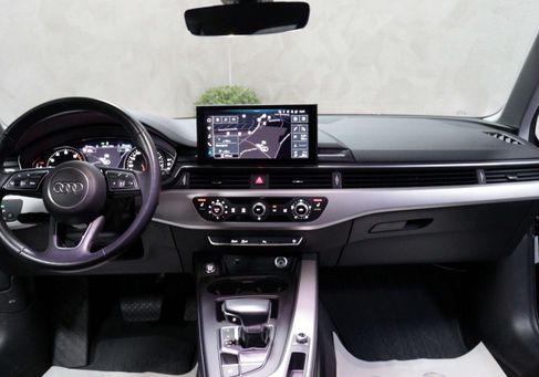 Audi A4, 2022