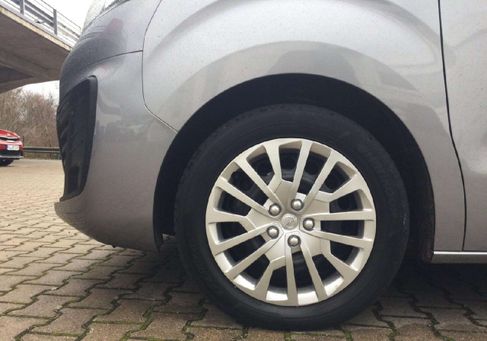 Opel Zafira, 2019 3