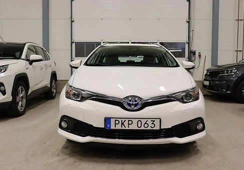 Toyota Auris Touring Sports, 2017