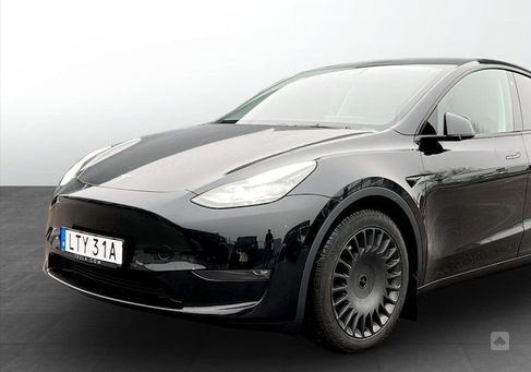 Tesla Model Y, 2022