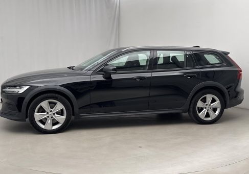 Volvo V60 Cross Country, 2019