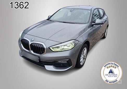 BMW 118, 2022