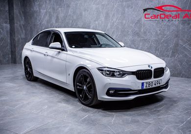 BMW 330, 2018