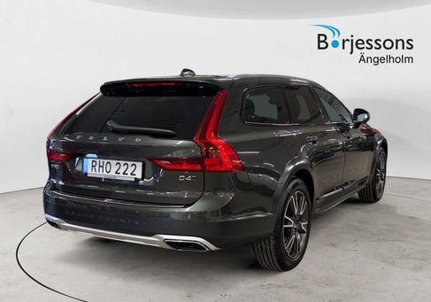 Volvo V90 Cross Country, 2019