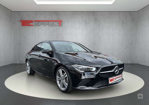 Mercedes-Benz CLA 200, 2022