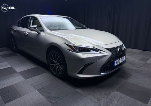 Lexus ES, 2023