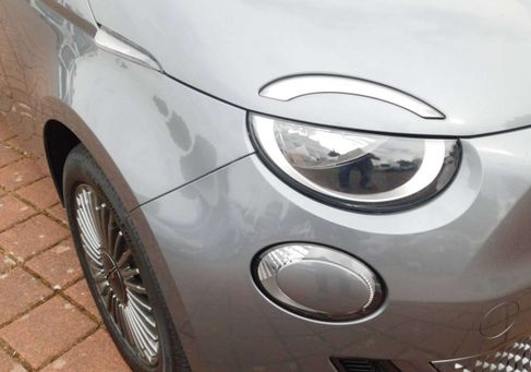 Fiat 500C, 2022