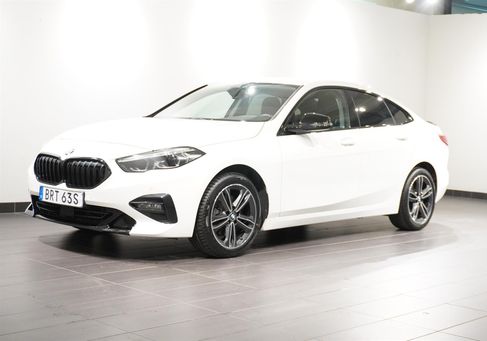 BMW 218, 2021 2