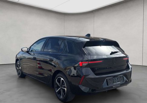 Opel Astra, 2025