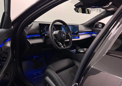 BMW 530, 2026