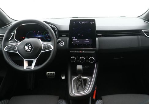 Renault Clio, 2024 3