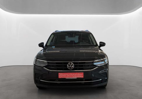 Volkswagen Tiguan, 2022 3
