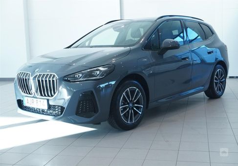 BMW 230, 2024