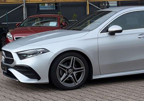 Mercedes-Benz A 200, 2023