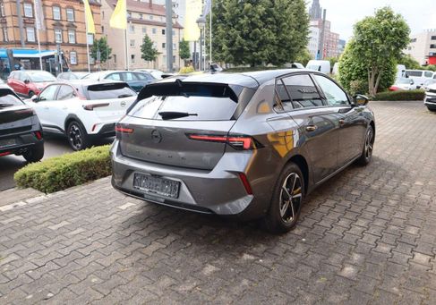 Opel Astra, 2025 2