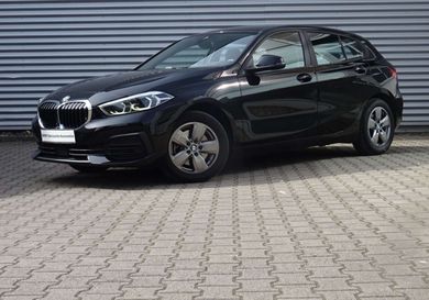 BMW 118, 2021