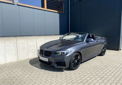 BMW 218, 2020