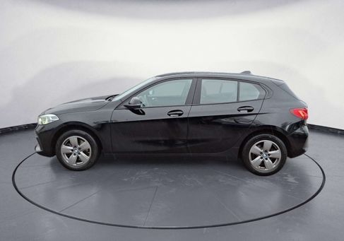 BMW 118, 2023