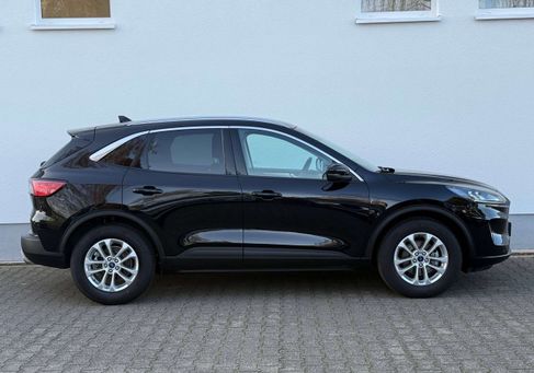 Ford Kuga, 2021