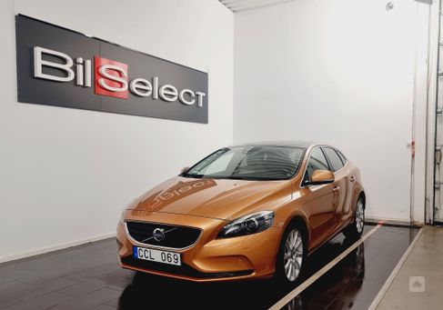 Volvo V40, 2014