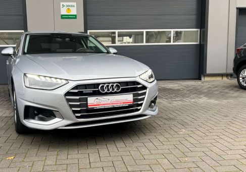 Audi A4, 2022