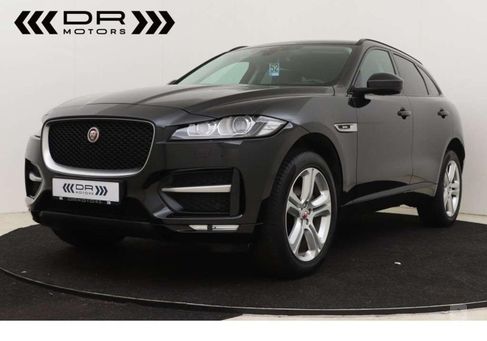 Jaguar F-Pace, 2016