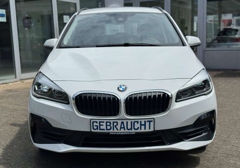 BMW 218, 2022 2