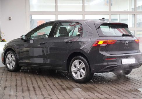 Volkswagen Golf, 2022